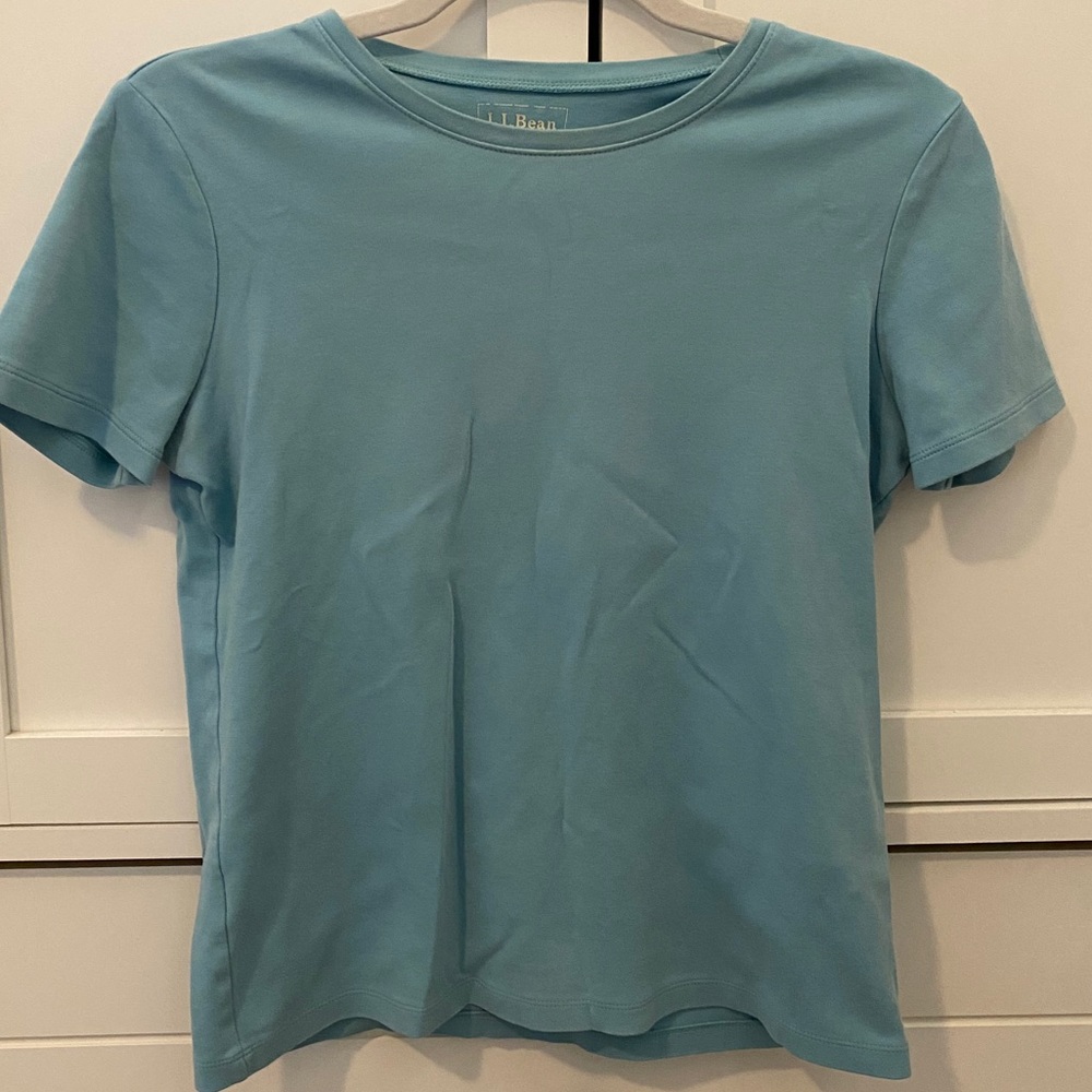 basic baby blue tee